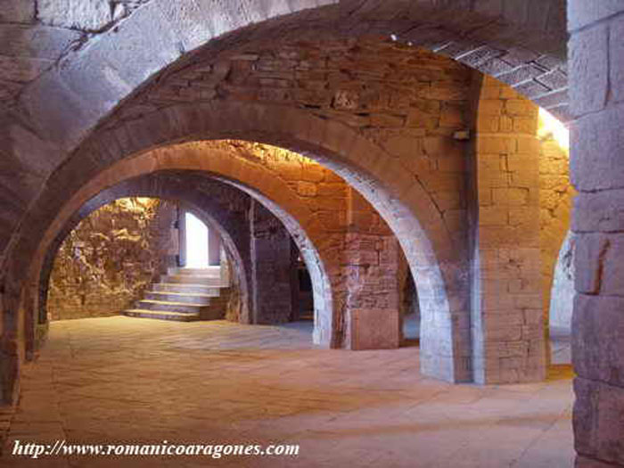 SALA DEL CONCILIO. AL FONDO ESCALERA DE ACCESO